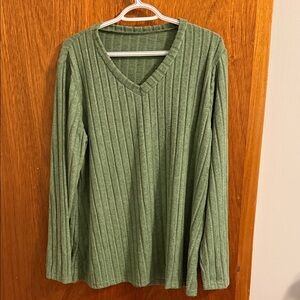 Elegant Green V-Neck Sweater